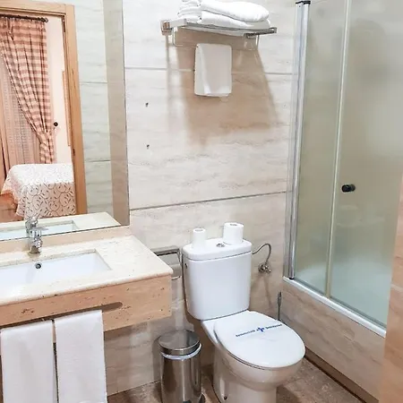 Hotel Plaza Escribano Moguer